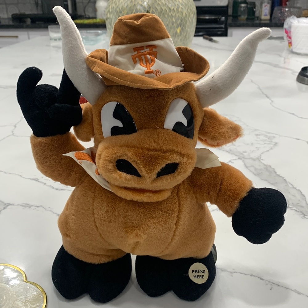 UT‎ Longhorn Battery Operated Plush.